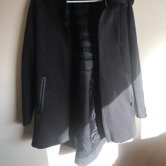 Nike Women’s Aeroloft Fleece Tech Fleece Parka - Picture 3 of 8